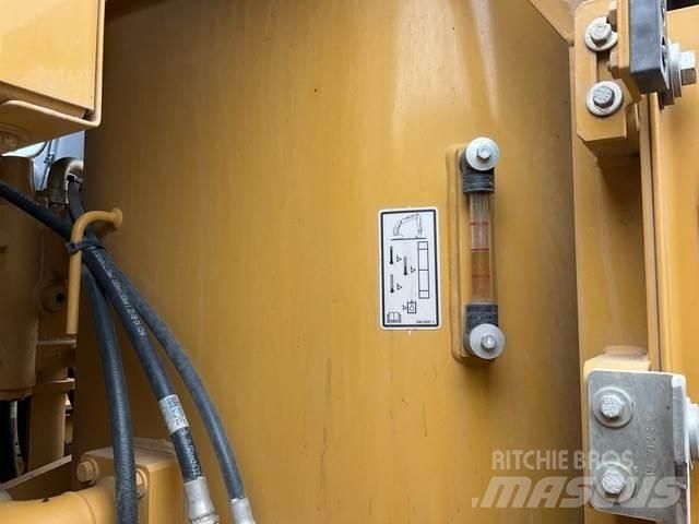 CAT 320GX 履带挖掘机