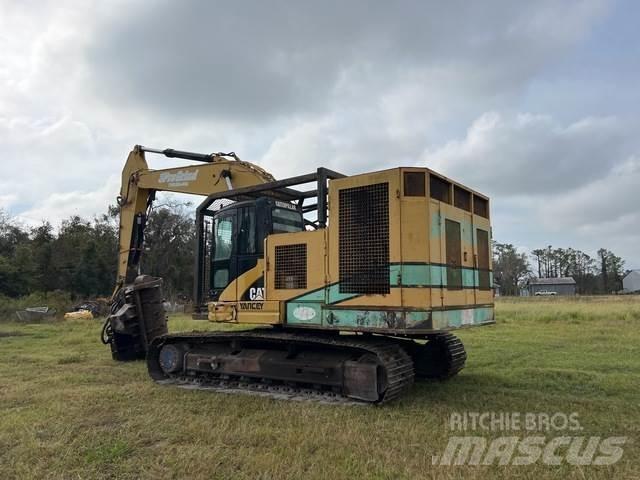 CAT 321D 履带挖掘机
