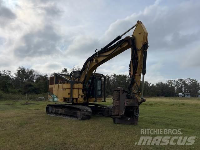 CAT 321D 履带挖掘机
