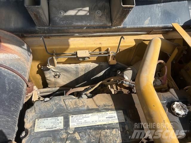 CAT 336DL 履带挖掘机