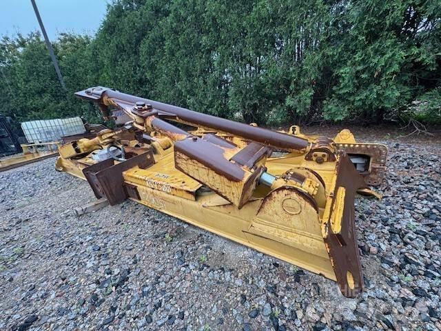 CAT 385-5581 推铲