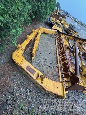 CAT 385-5581 推铲
