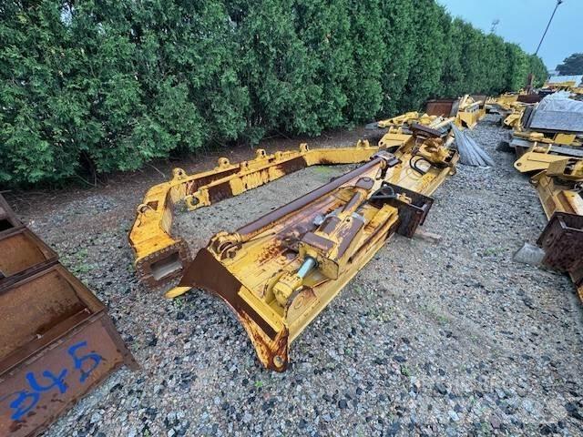 CAT 385-5581 推铲