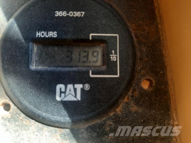 CAT 572G 铺管机