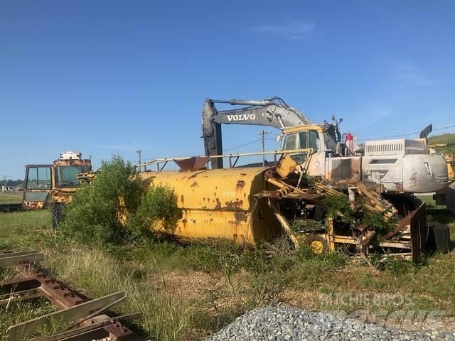 CAT 613C 水罐车