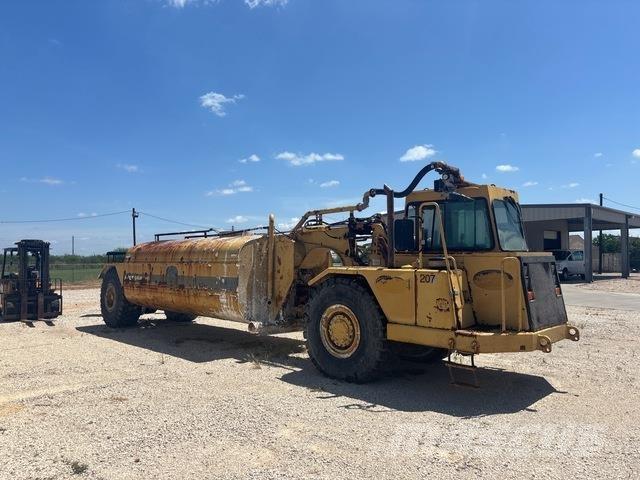 CAT 613C 水罐车