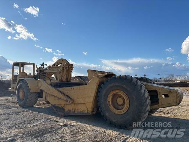 CAT 621B 铲运机