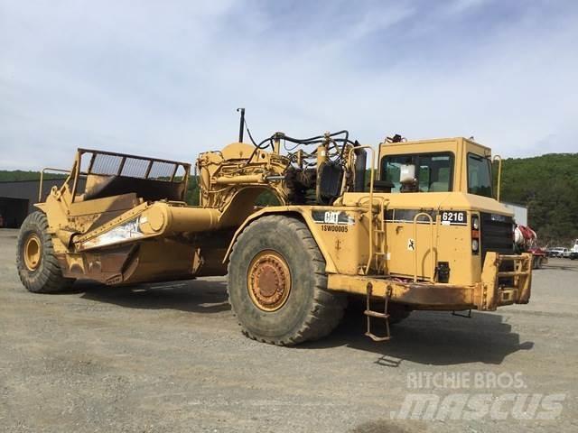 CAT 621G 铲运机