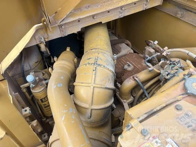 CAT 623G 铲运机