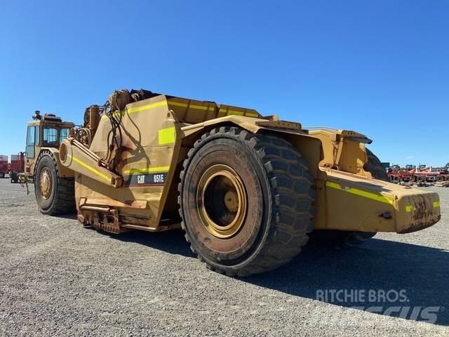 CAT 651E 铲运机