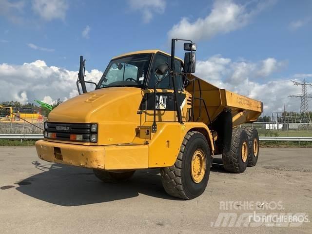 CAT 725 铰接式自卸车