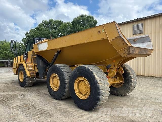 CAT 725C 铰接式自卸车