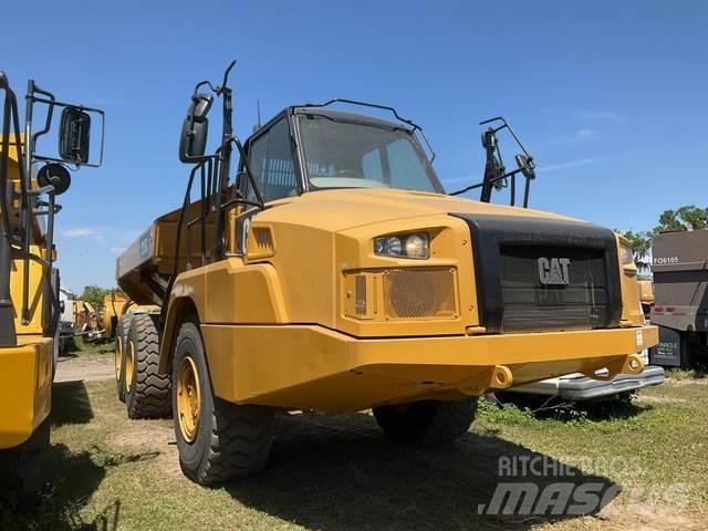 CAT 725C2 铰接式自卸车
