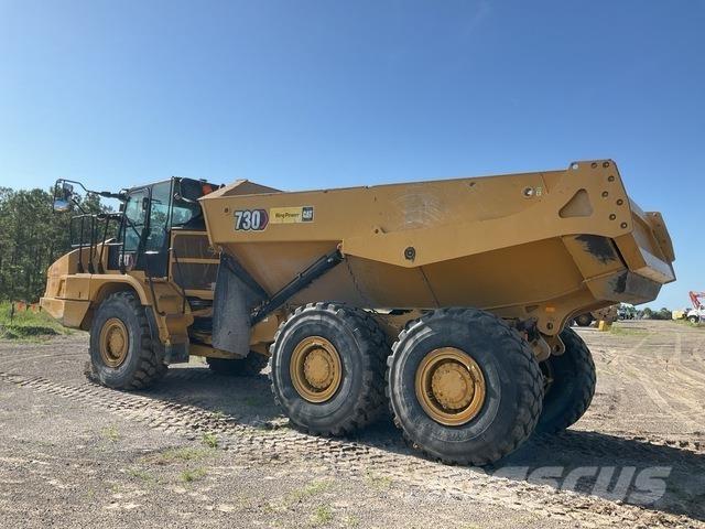CAT 730 铰接式自卸车