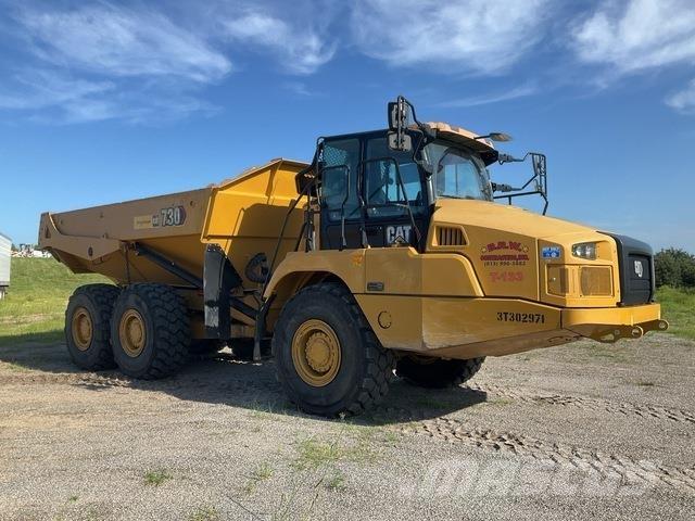 CAT 730 铰接式自卸车