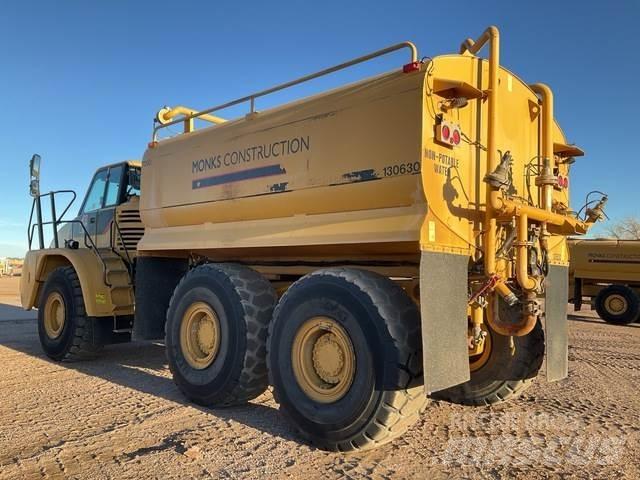 CAT 735 水罐车