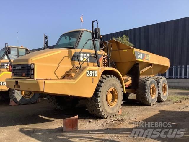 CAT 740 铰接式自卸车