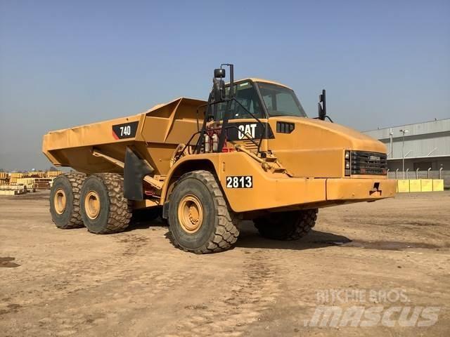 CAT 740 铰接式自卸车