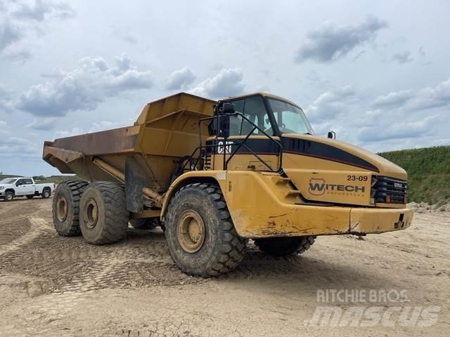 CAT 740 铰接式自卸车
