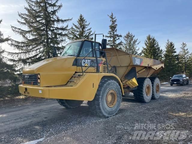 CAT 740 铰接式自卸车