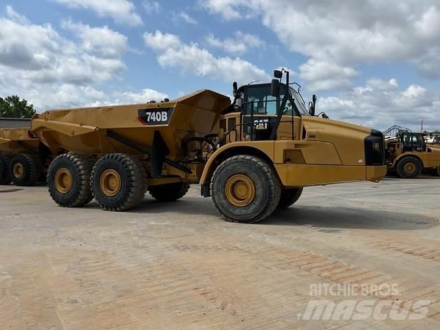 CAT 740B 铰接式自卸车
