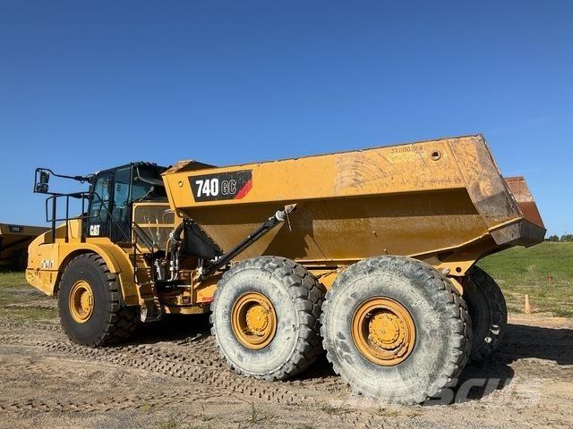 CAT 740GC 铰接式自卸车