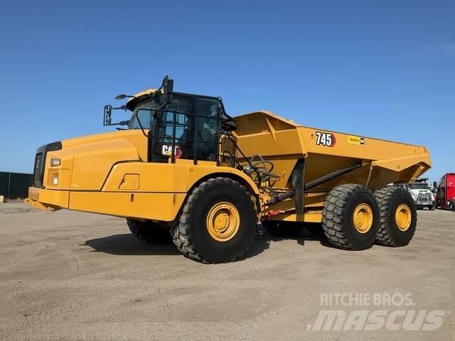 CAT 745 铰接式自卸车