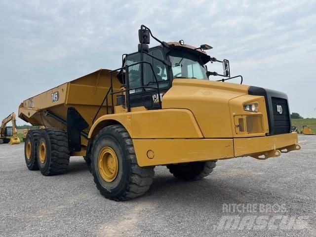 CAT 745 铰接式自卸车
