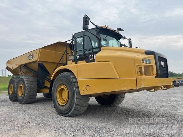 CAT 745 铰接式自卸车