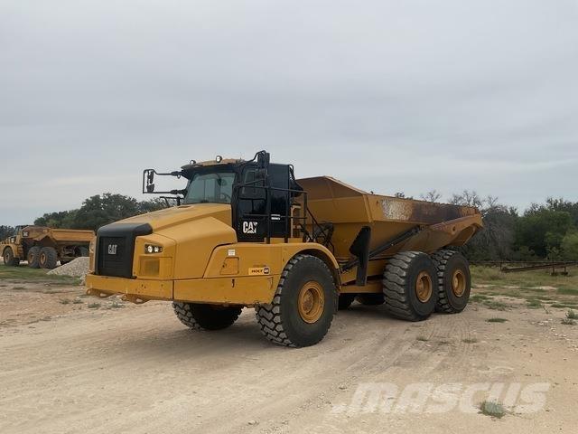 CAT 745 铰接式自卸车