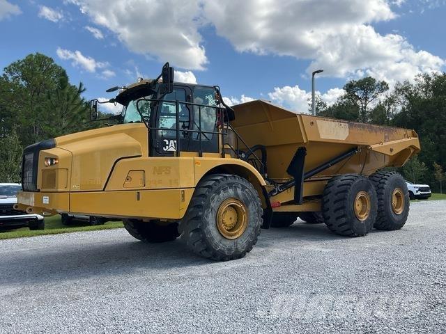 CAT 745 铰接式自卸车
