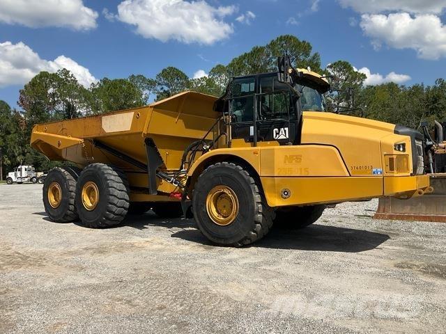 CAT 745 铰接式自卸车