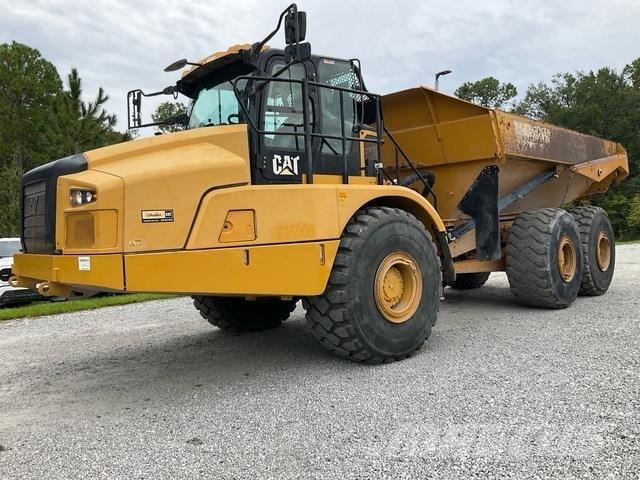 CAT 745 铰接式自卸车