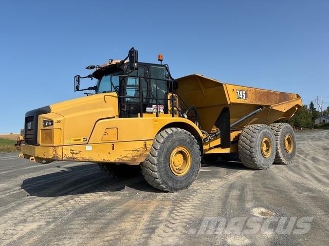 CAT 745 铰接式自卸车