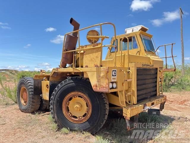 CAT 768C 铰接式自卸车