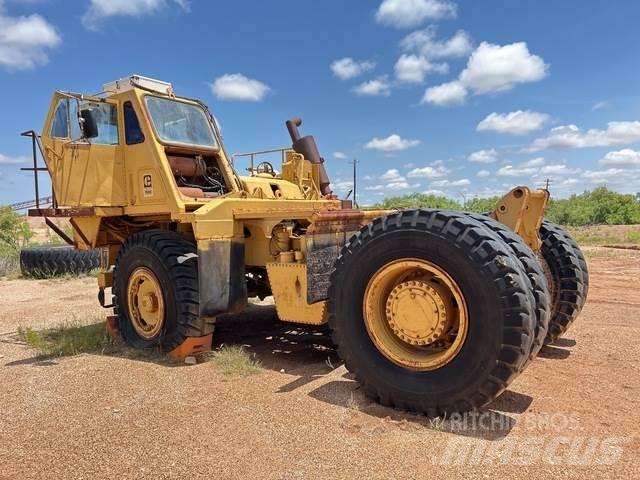 CAT 768C 铰接式自卸车
