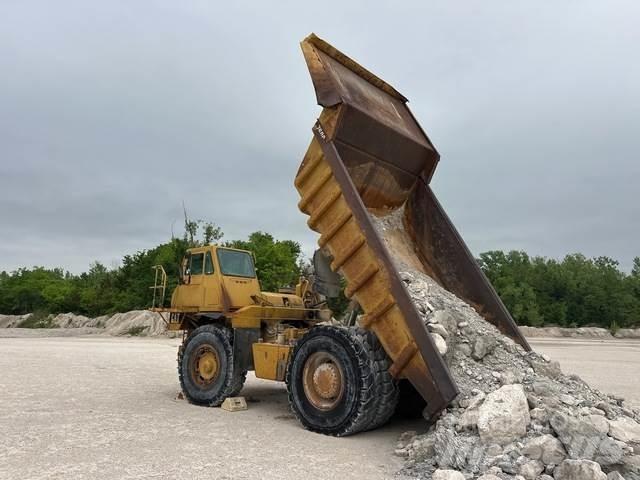 CAT 769C 铰接式自卸车