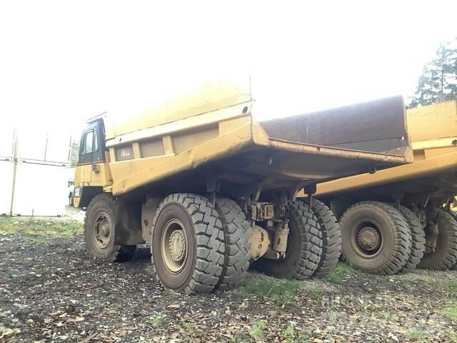 CAT 769D 铰接式自卸车