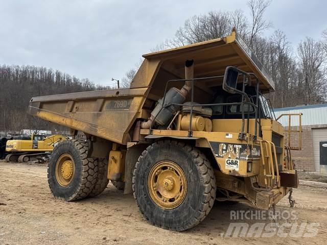 CAT 769D 铰接式自卸车