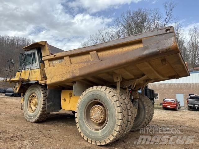CAT 769D 铰接式自卸车