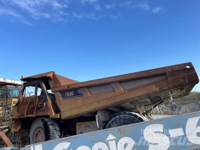 CAT 769D 铰接式自卸车