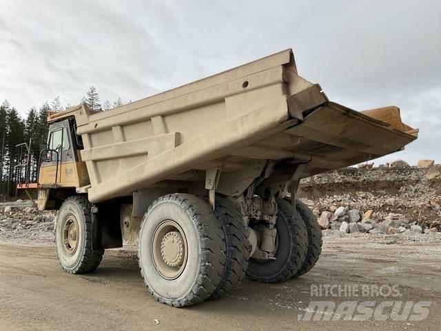 CAT 771D 铰接式自卸车