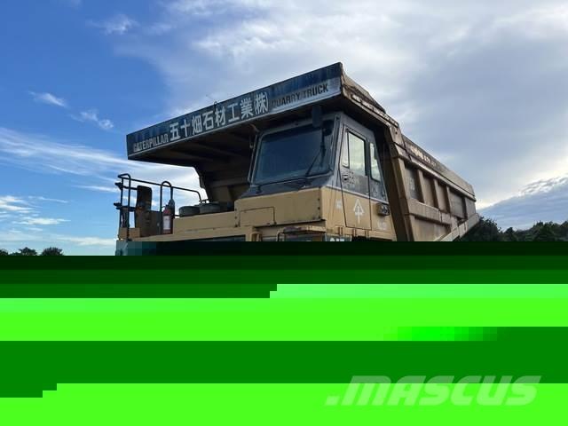 CAT 775D 铰接式自卸车