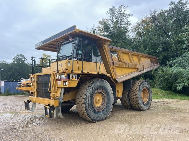 CAT 775D 铰接式自卸车