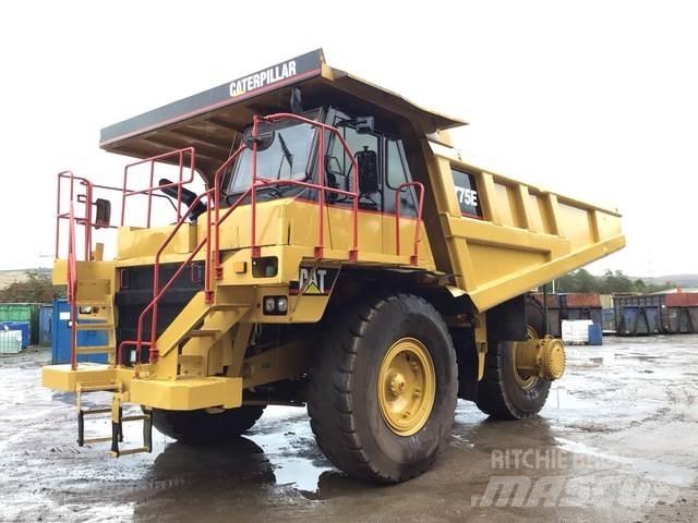 CAT 775E 铰接式自卸车