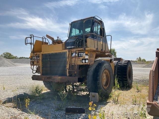CAT 775E 铰接式自卸车