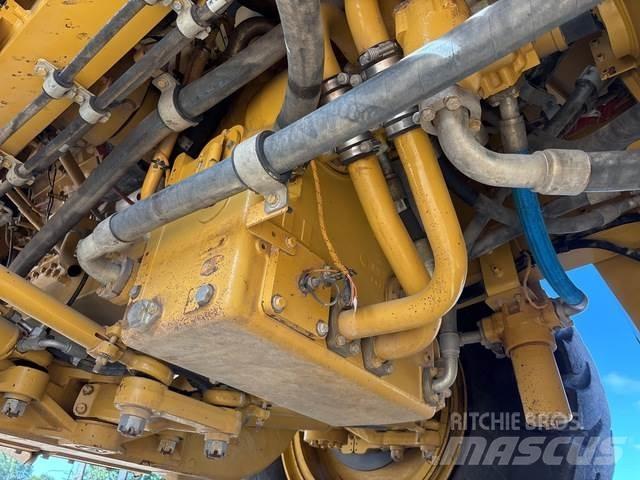CAT 777 铰接式自卸车