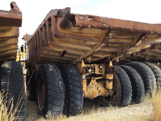 CAT 777 铰接式自卸车