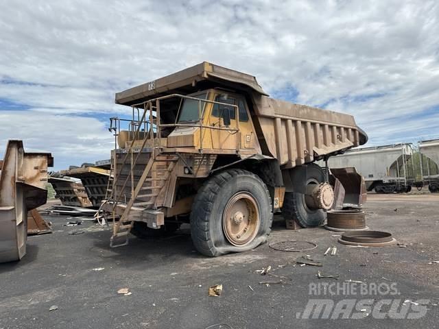 CAT 777B 铰接式自卸车