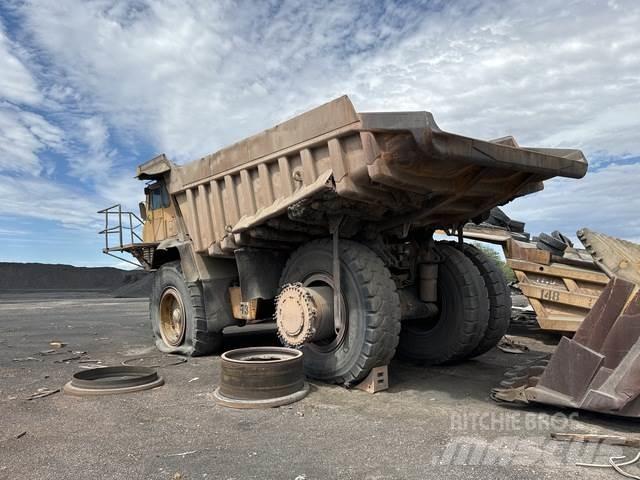 CAT 777B 铰接式自卸车